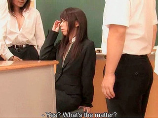 Japanese teen gets pounded in the XXX action