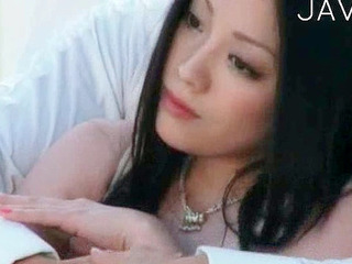 Japanese hottie flaunting her flawless XXX body in Tokyo